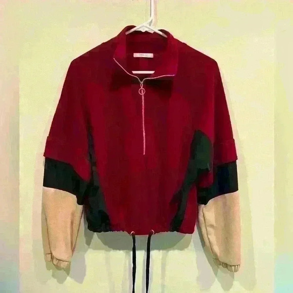 Zara Jackets & Blazers - 🔥Zara Zip up light jacket🔥